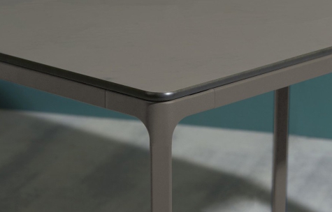 Meet by simplysofas.in